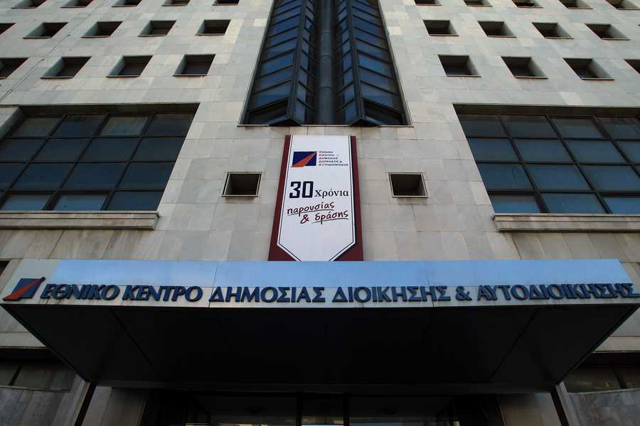 10dcf2474a4aa4379afb88251359d59e_XL