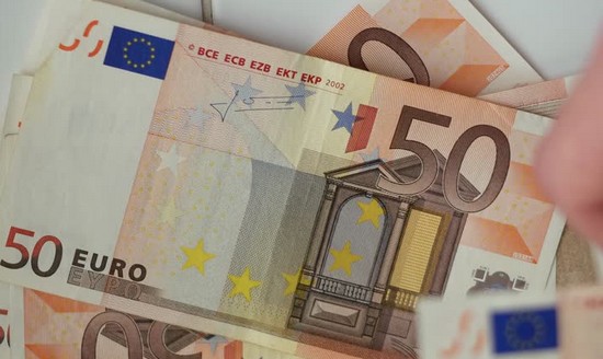 50-euro-notes-distributed